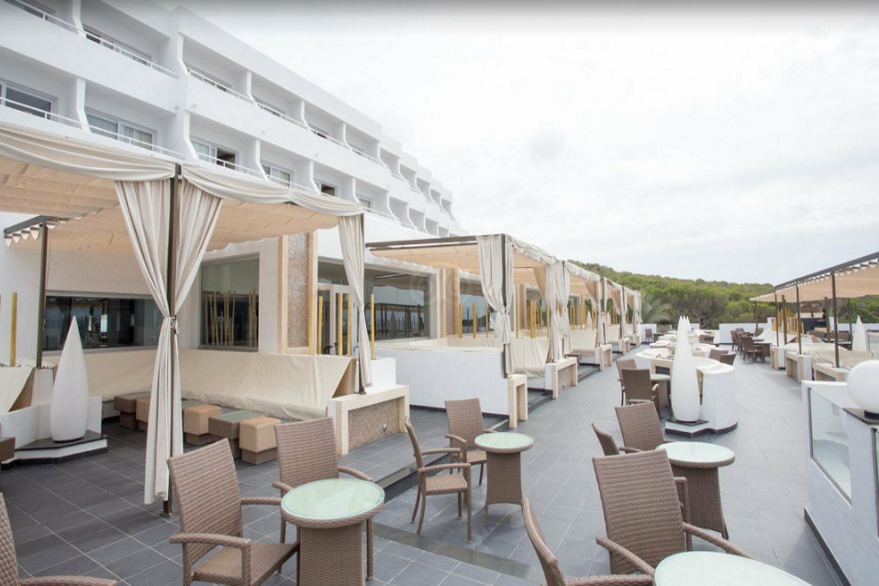 Riu La Mola Hotel Bãi biển Bãi biển Playa Migjorn Ngoại thất bức ảnh